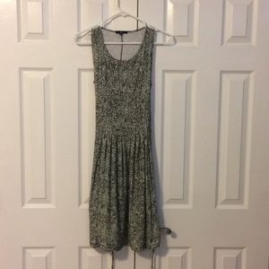 Black and White Patterned Gap Sleeveless Dress